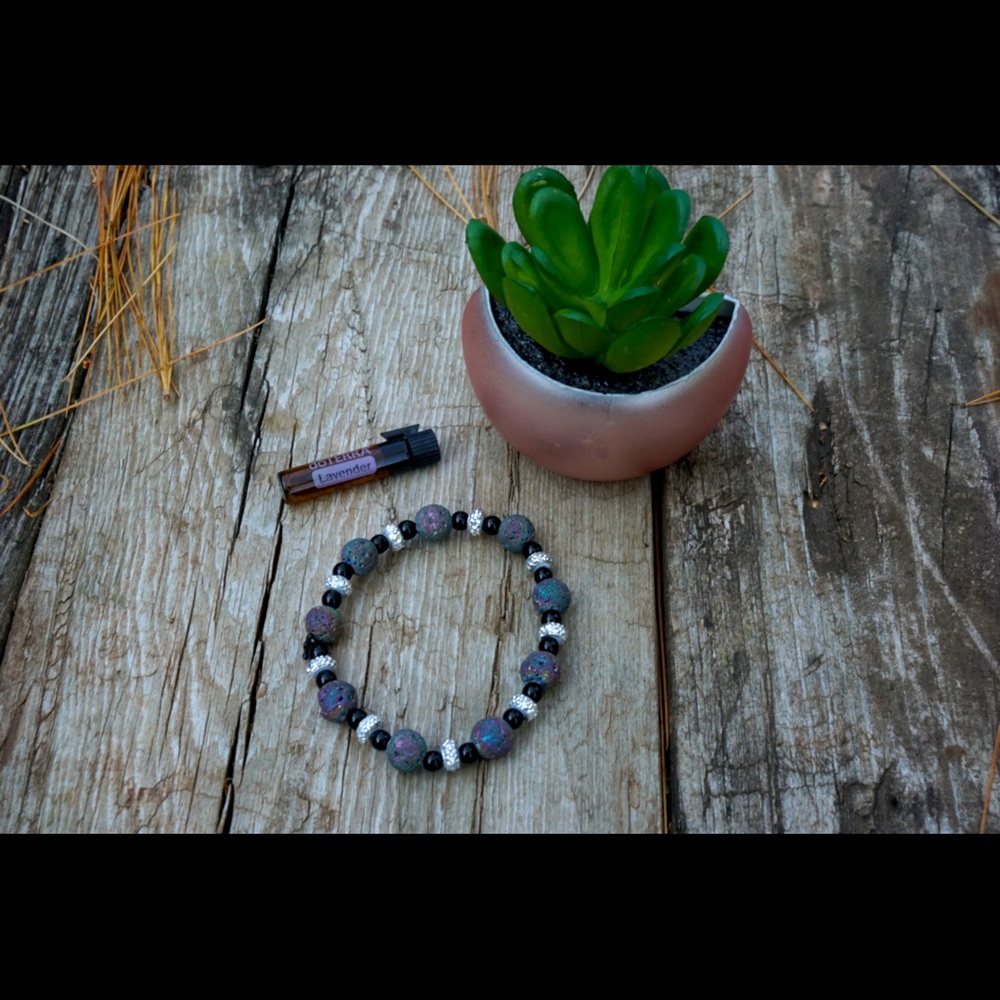 Essential oil diffuser bracelet